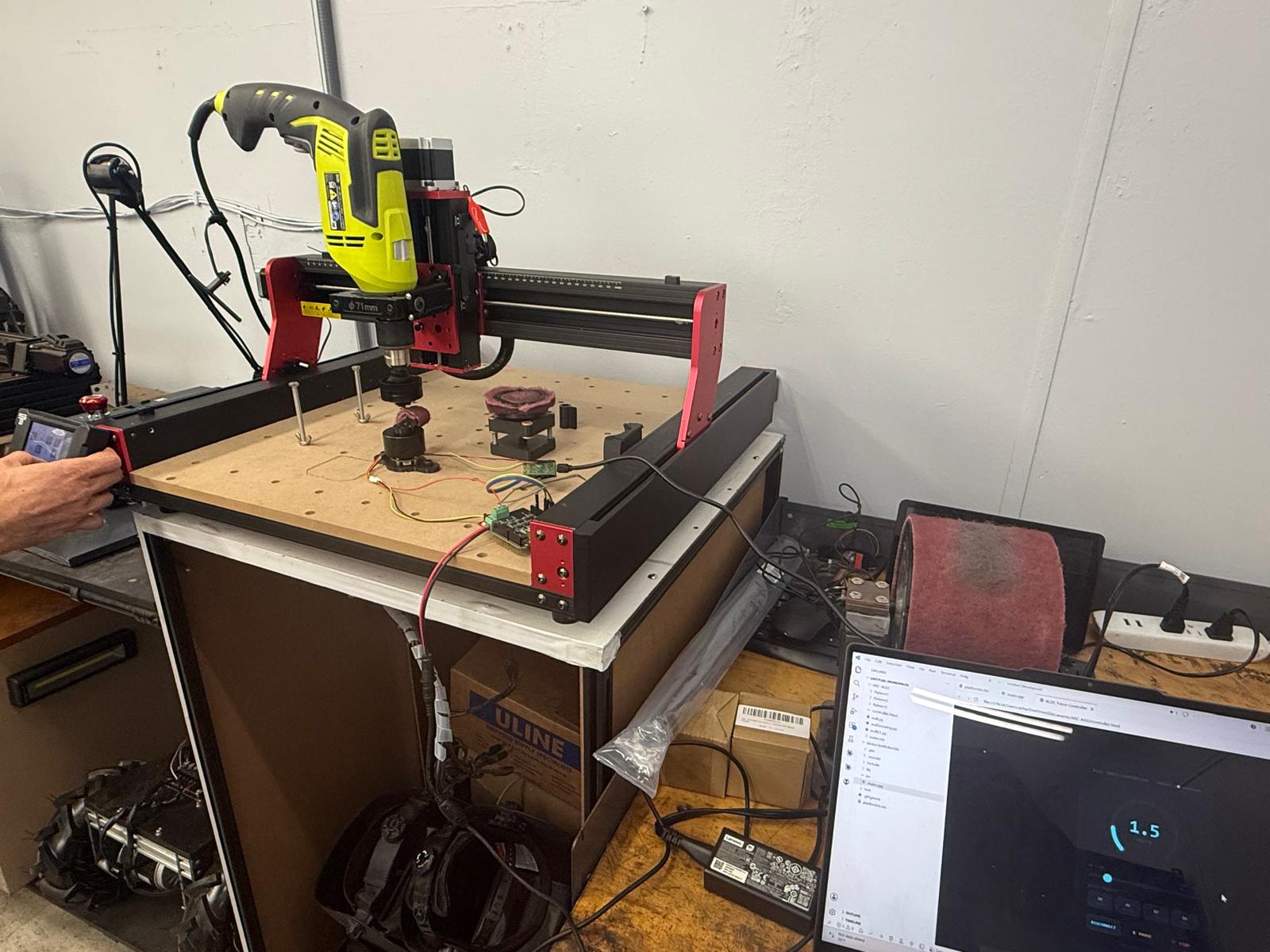 Full-Scale Industrial Sanding Robot photo 2